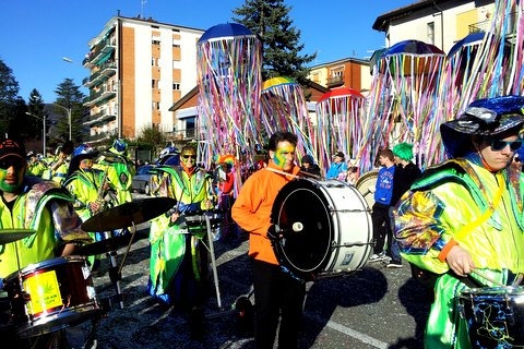 carnevale_porto_ceresio_2014 (005).jpg - User comments